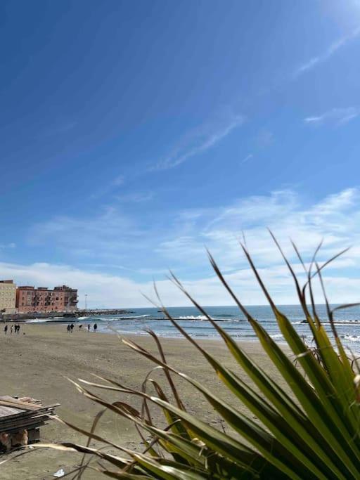 Vacanze Romane Apartment Anzio Exteriör bild